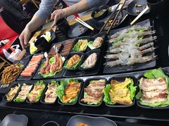 -天鹅恋主题酒店(积玉桥地铁站店)