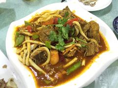 -清真·胖妈妈手抓餐厅(定西路长城宾馆店)