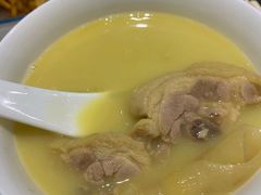 花胶鸡锅底-上房火鍋(新天地店)