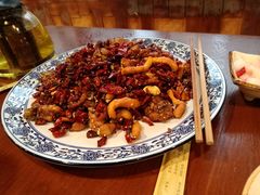 -黄桷树曹家私房菜(江与城店)