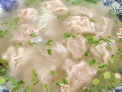 -老新隆牛肉锅贴(新街口店)