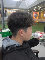 -尤司男士国潮理发馆