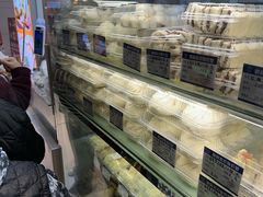 -白玉兰食品甜凤店(合生汇店)