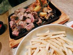 -Benjamin Browns Bistro & Bakery