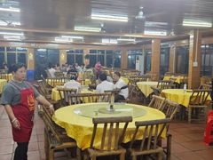 -大石鼓山庄·珠海第一烧猪