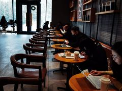 -星巴克臻选(青岛金狮广场店)