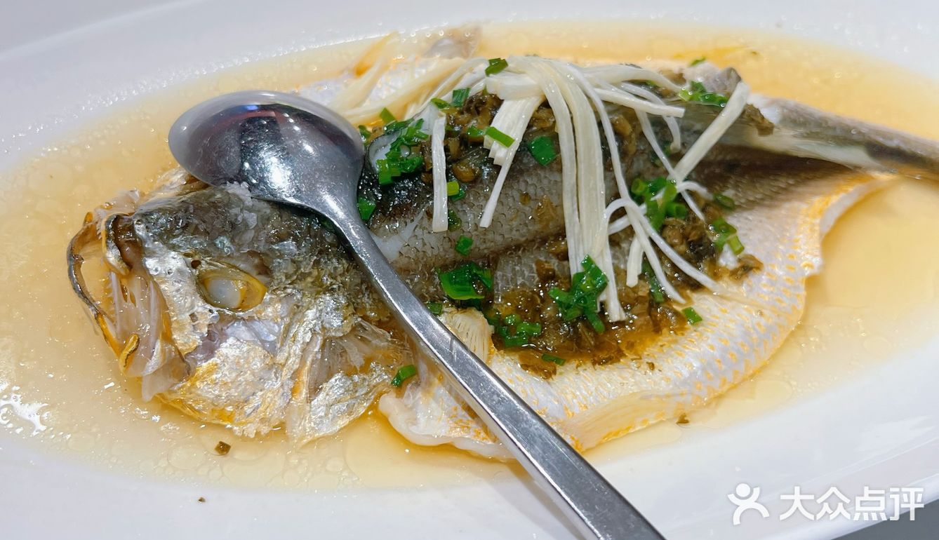 不想多说，但东坡肉配馒头真的绝绝子！