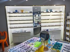 -视野联行眼镜蔡司·依视路官方授权店(顺城店)
