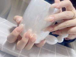 -UGIRL有个美甲