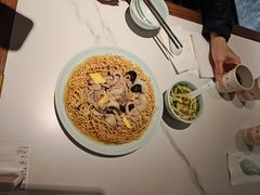 -裕兴记•蟹黄面馆(人民广场店)