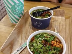 -南门金峰辣子鸡·玩串串(昌发展万科广场店)