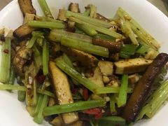 -建辉湖南土菜馆(南大街店)