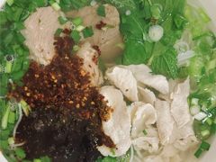 -龙树园麻辣米线