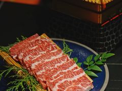 -山川小町·极番烧肉(新地假日广场店)