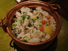 铜锅牛肝菌焖饭-一坐一忘云南菜(卓悦中心)