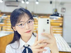 -罗伯特眼镜·蔡司官方授权(罗湖国贸店)