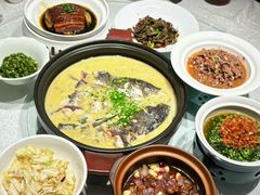 -湘知湘味(岳麓山店)