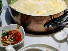 -六少·猪肚包鸡火锅(卓悦INTOWN店)