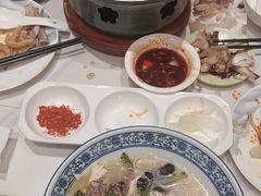 -民族手抓羊肉馆·滩羊手抓·烤全羊
