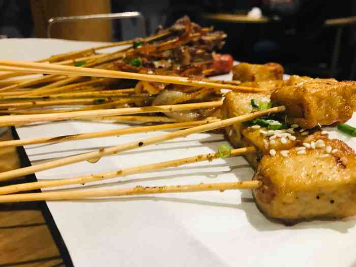 江西烧烤(大红鹰店)-"当今社会,生活节奏越来越快,日常工作时间.