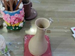 -泥娃娃DIY陶吧(易生活购物公园店)