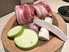 -蚂蚁洞·烤肉大营地(上海静安大悦城店)