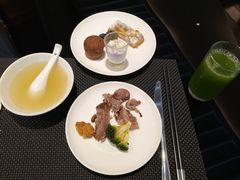 -圣丰索菲特·2 On 988 Café 自助餐厅