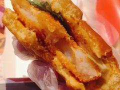 -麦当劳(轻轨曹杨路店)