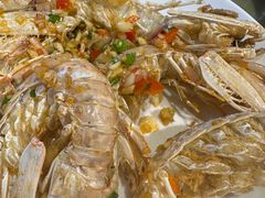 -三亚火车头万人海鲜广场