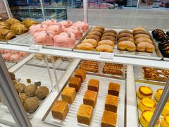 -好利来(上海长宁龙之梦店)