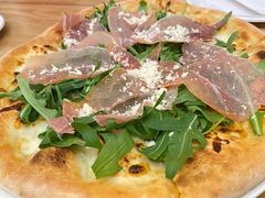 -城市大道红炉披萨烘焙坊