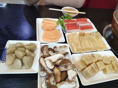 -楼外楼大刀肉传统火锅居(幸福街店)