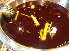 全红味锅底-肖肖酸萝卜鱼火锅(总店)
