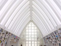 -钟书阁(松江泰晤士小镇店)