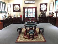 -上海跨国采购会展中心