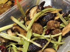 走油香菇炒肉丸-乐乐餐厅(湘子庙街店)