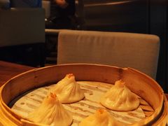 蟹粉小笼包-上海柏悦酒店·世纪100牛排馆