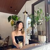 芒市比较火的一家半露天好看咖啡馆