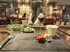 -恰餐厅及酒吧 CHAR Bar & Grill (北京丽都皇冠假日店)