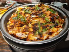 生啫千岛湖鱼头（砂锅）-维园悦谱·海派家常菜(乌鲁木齐南路店)
