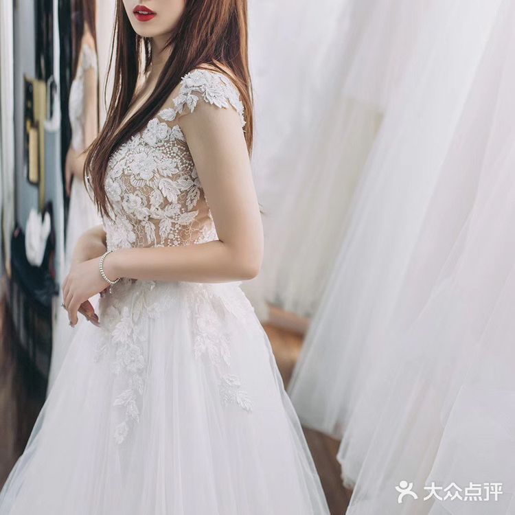 因为要给来宾来一个眼前一亮的感觉哦