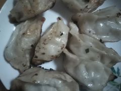 -黄阿姨锅贴大王(万航渡路店)