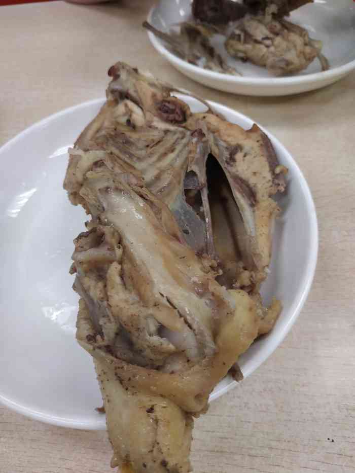 老四季(中山路店)-"我不是沈阳人那么沈阳人的午饭 大多会选.