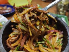 石锅孜然羊肉-君悦酒店·1881·北京烤鸭