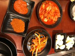 -肉甲韩国木炭烤肉(新壹街1店)