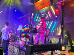 -喜鹊音乐酒馆(西街店)