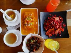 -隔壁老王·家常云南菜(花巷店)