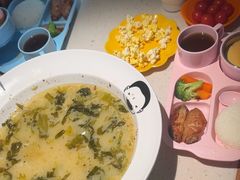 -江渔儿酸菜鱼·拔草餐厅(虎门君乐汇店)