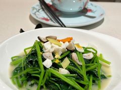 -维园悦谱·海派家常菜(乌鲁木齐南路店)