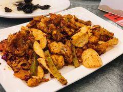 香辣牛蛙-侬佳蒸菜馆(听潮店)